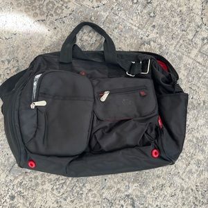 Nursery bag, Fisher Price, black and red, excellent condition
